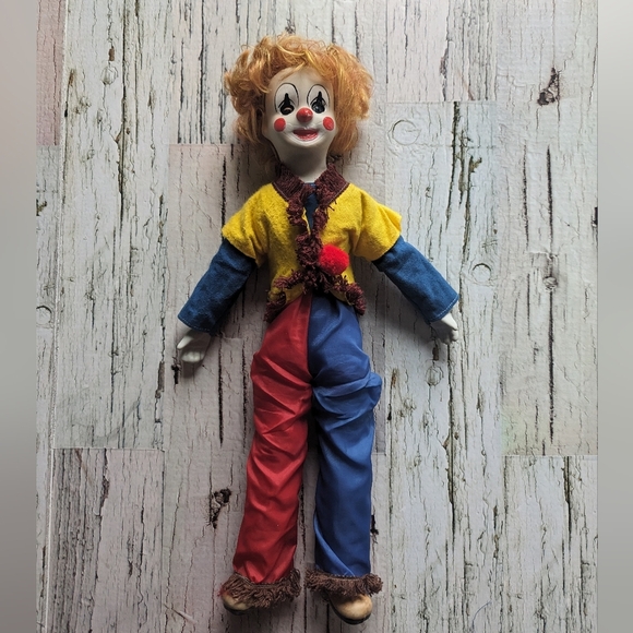 Vintage Porcelain Circus Clown with Soft Body - Picture 2 of 14
